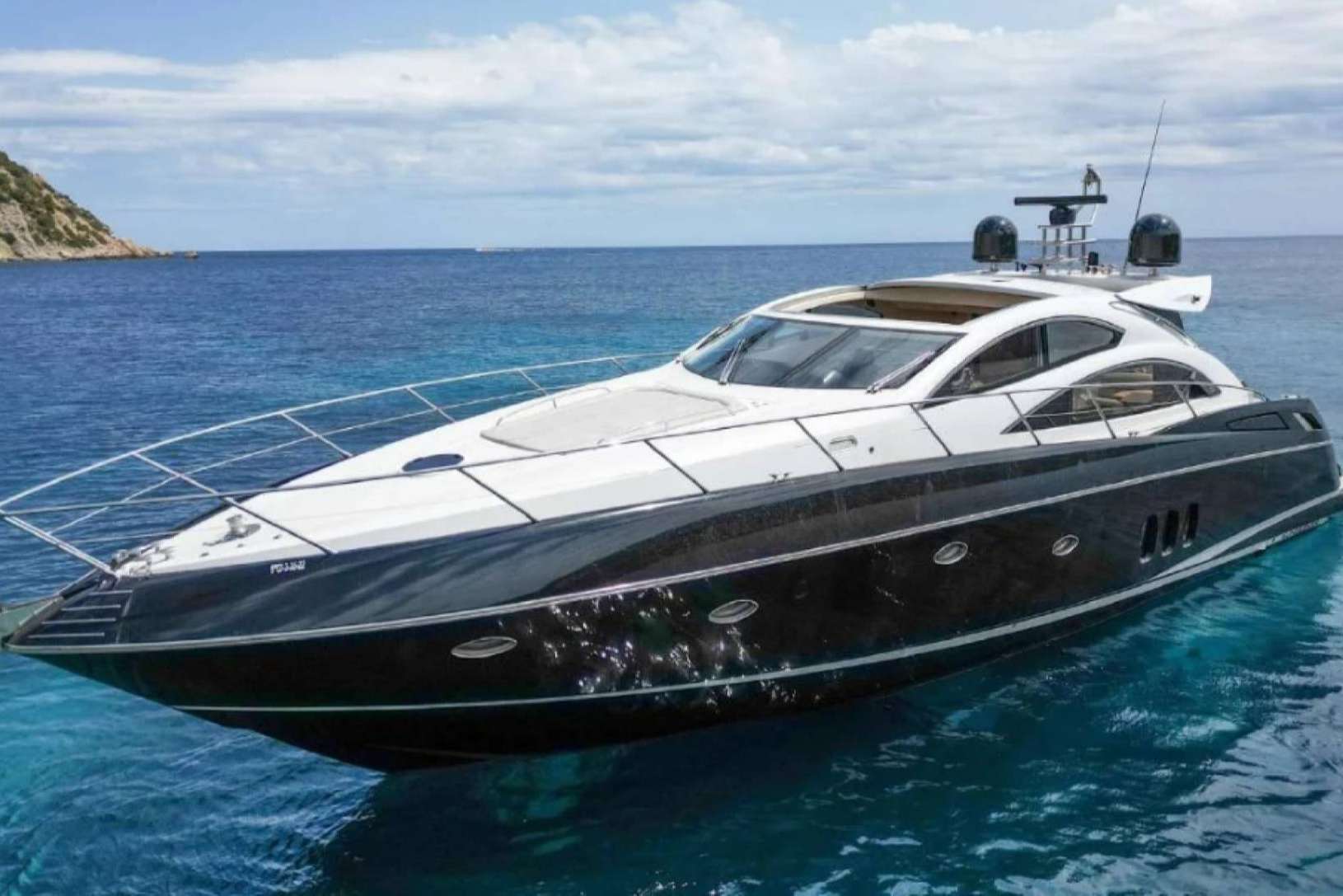 The advantages of renting a boat with Ibiza Boats for a first-class experience