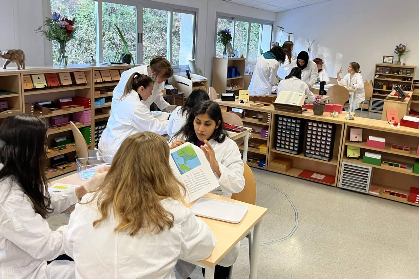 Internationally recognised AMI Montessori guide training for ages 6 to 12 now available in Girona
