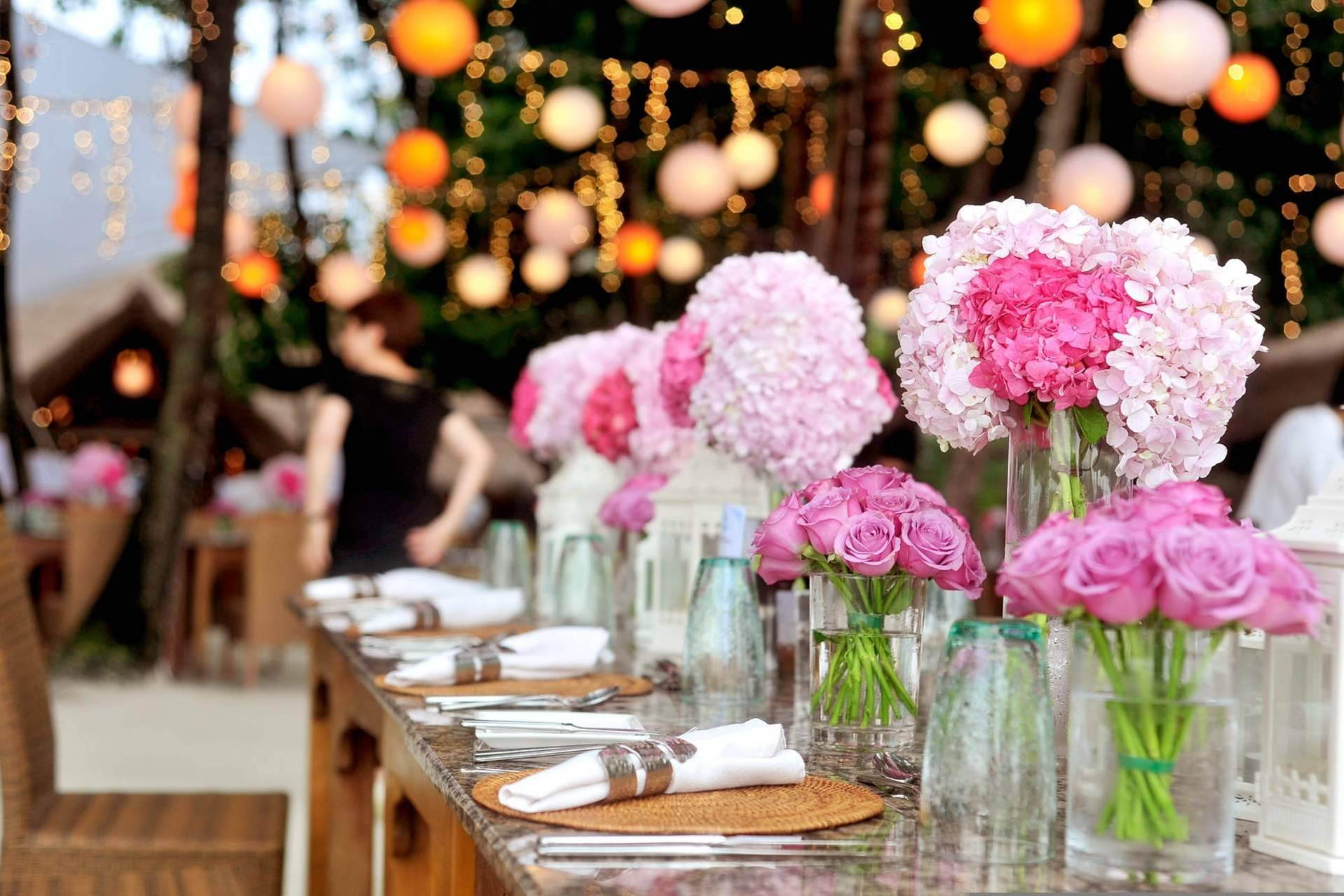 Wedding technology gets simpler with the launch of a real-time visual invitation editor
